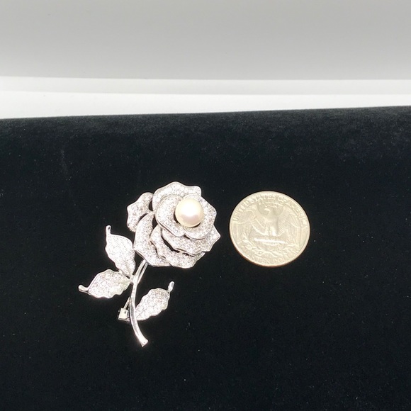 Rose Brooch - Picture 12 of 14